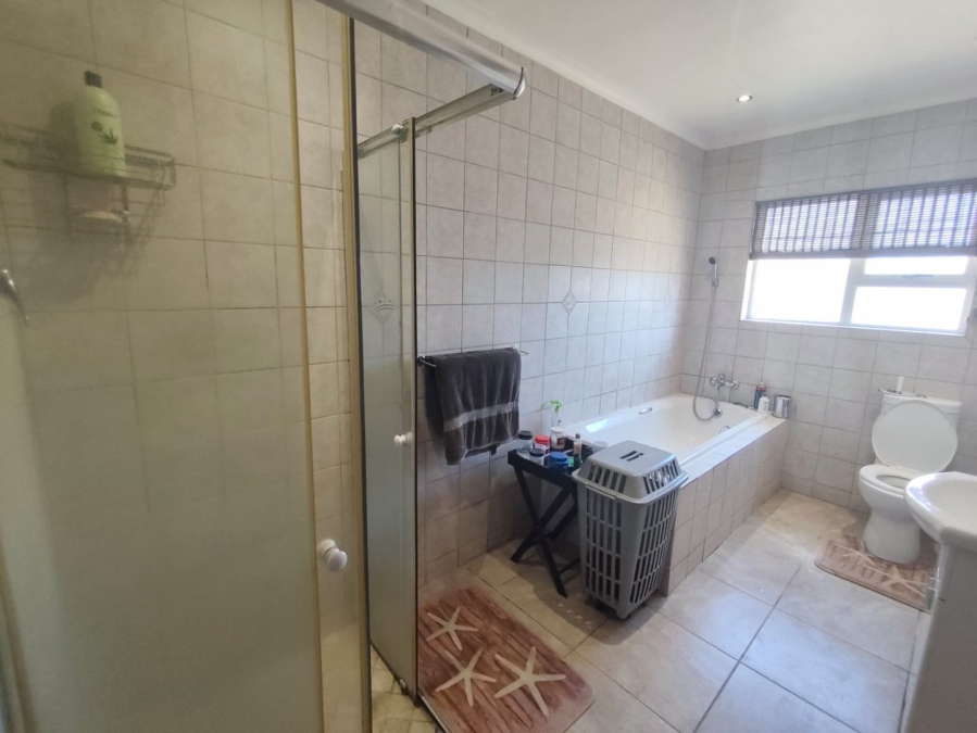 3 Bedroom Property for Sale in Schaap Kraal Western Cape